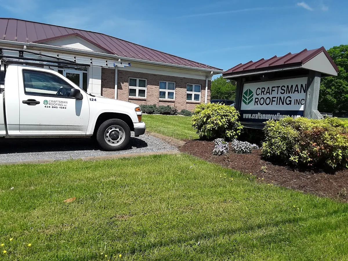 Quality Soffit & Fascia Repair by experienced craftsmen in Hickory Hill